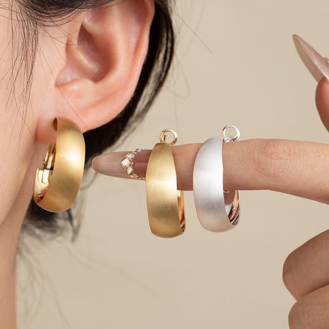 PANGU-Frosted Alloy Hoop Earring