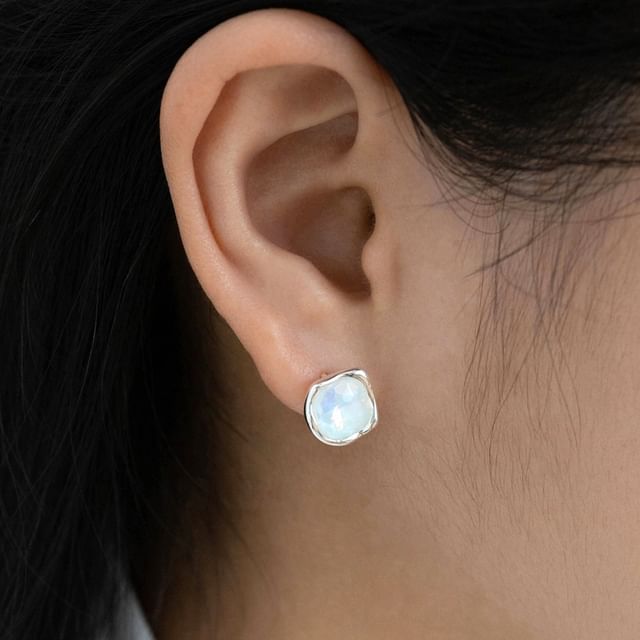 PANGU-Irregular Gemstone Huggie Earring