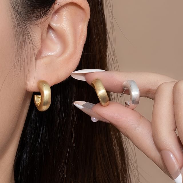 PANGU-Matte Open Hoop Earring