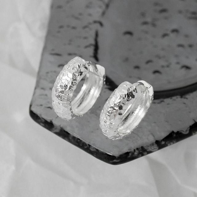 PANGU-Textured Hoop Earring