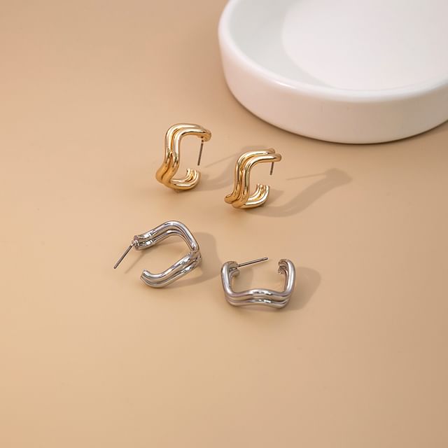 PANGU-Wavy Stud Earring
