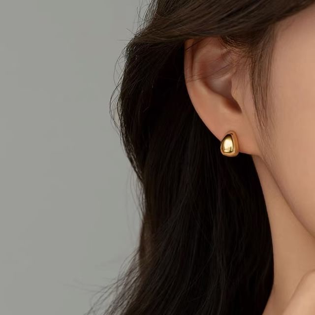 Parskletie-Curved Stud Earring