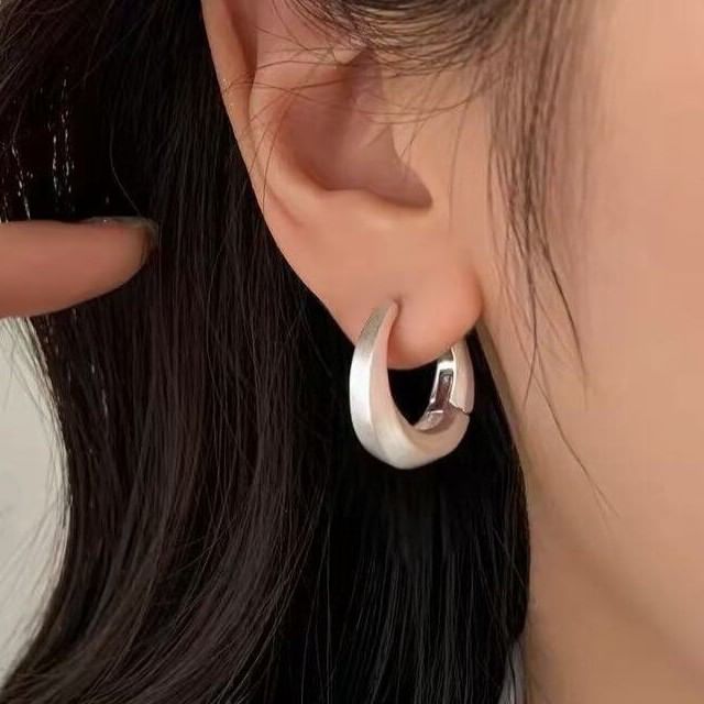 Parskletie-Silver Tone Hoop Earring