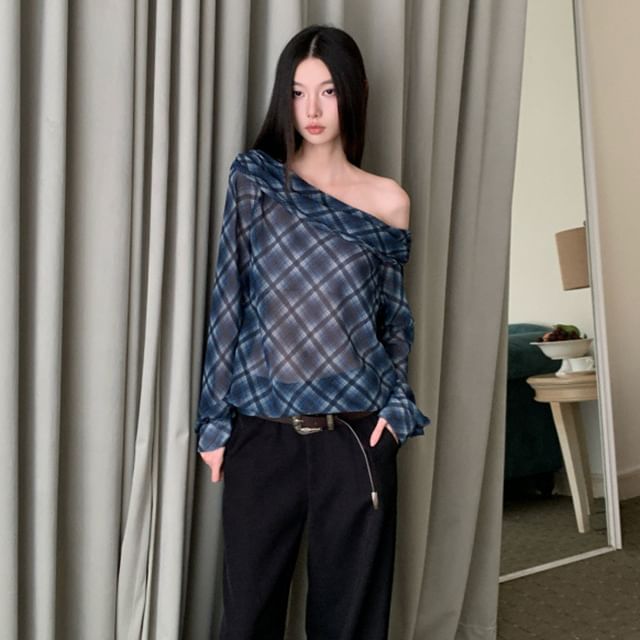 PERKARP-Long-Sleeve Off Shoulder Plaid Top