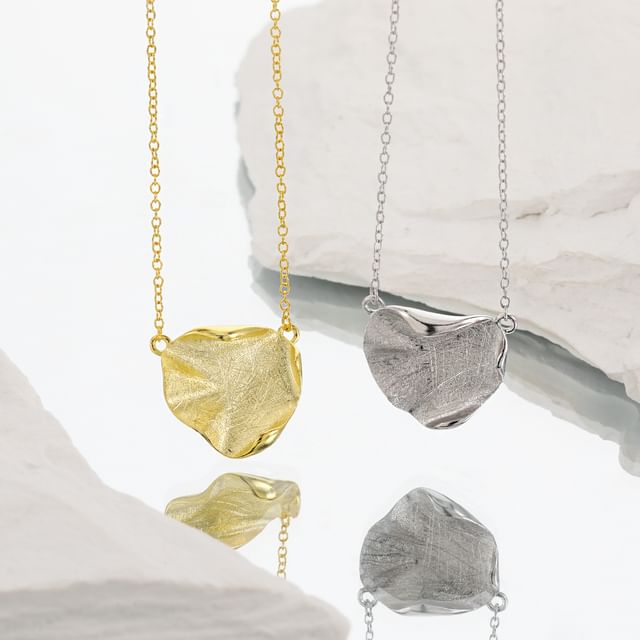 Phoenoa-925 Sterling Silver Irregular Disc Pendant Choker