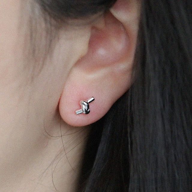 Phoenoa-925 Sterling Silver Knot Stud Earring