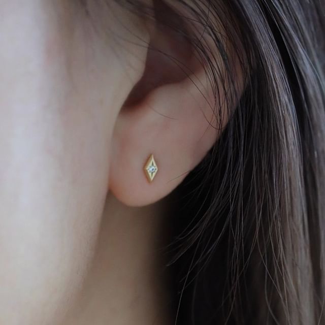 Phoenoa-925 Sterling Silver Rhinestone Stud Earring
