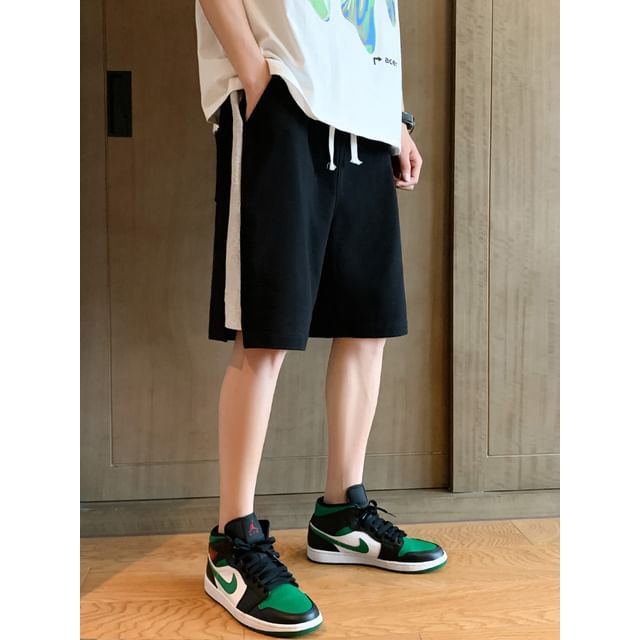 Phoneus-Drawstring Waist Striped Shorts