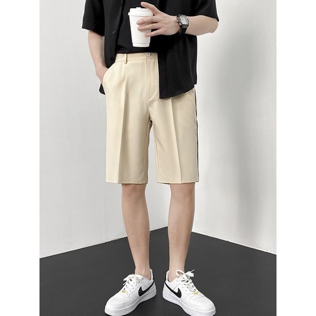 Phoneus-Mid Rise Plain Shorts