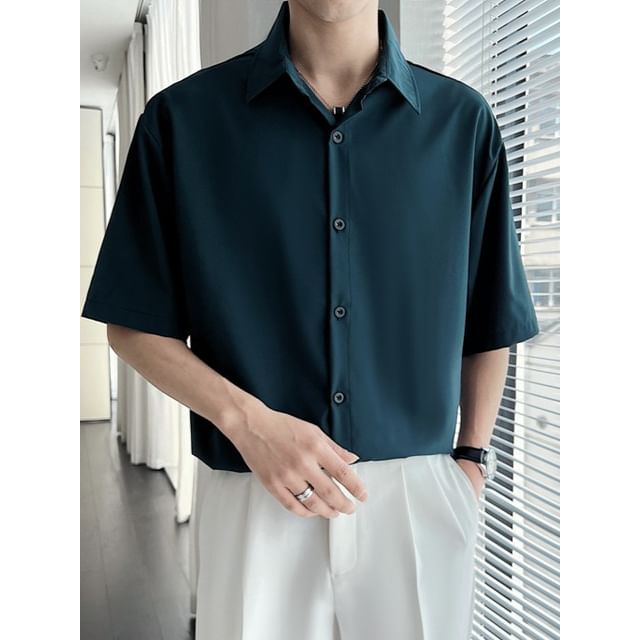 Phoneus-Short-Sleeve Collared Plain Button Up Shirt