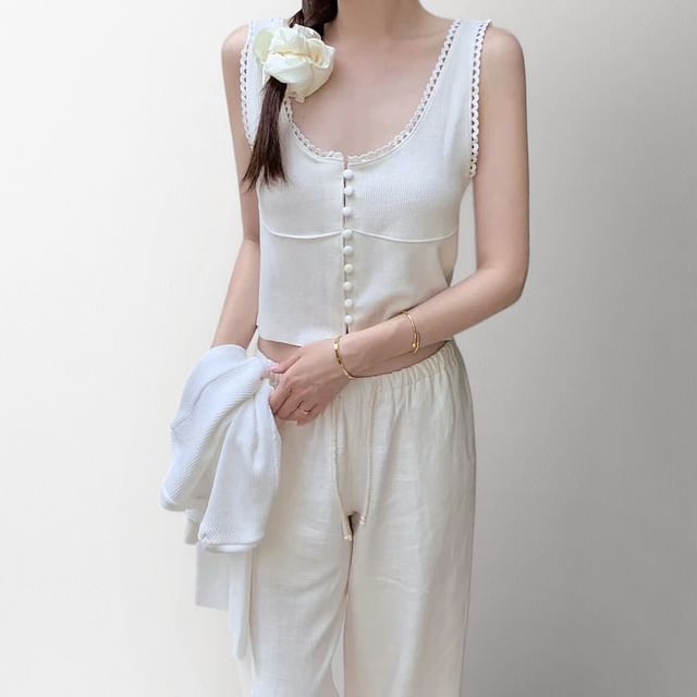 PINPI-Sleeveless U-Neck Plain Crop Knit Top