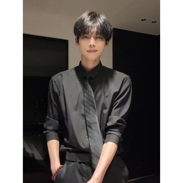 Plummie-Long-Sleeve Button-Up Plain Shirt