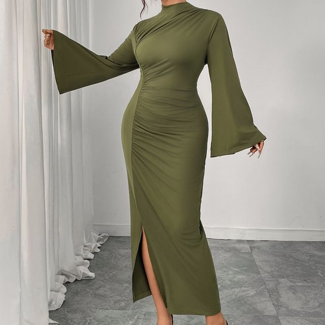 PlusPretty-Flare-Sleeve Plain Maxi Sheath Dress