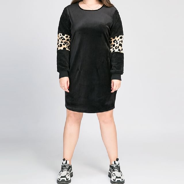 PlusPretty-Long Sleeve Round Neck Leopard Print Panel Velour Mini Sheath Dress