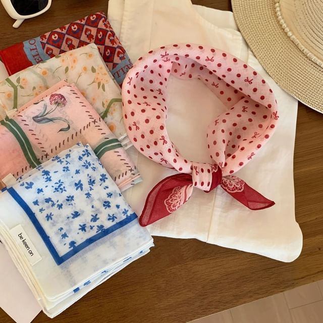 Pompabee-Print Light Scarf