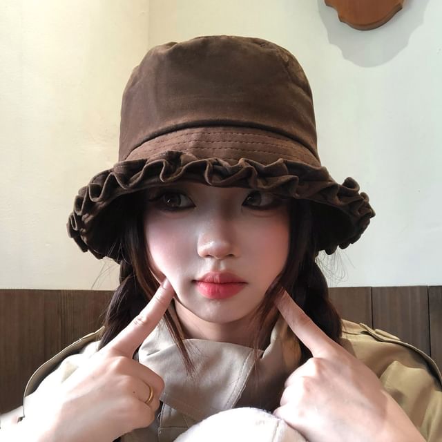 Pompabee-Ruffle Trim Bucket Hat