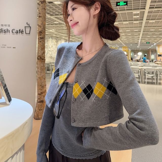 Porstina-Argyle Crop Cardigan Plain Cami Top