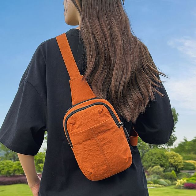 princesseria-Plain Nylon Sling Bag