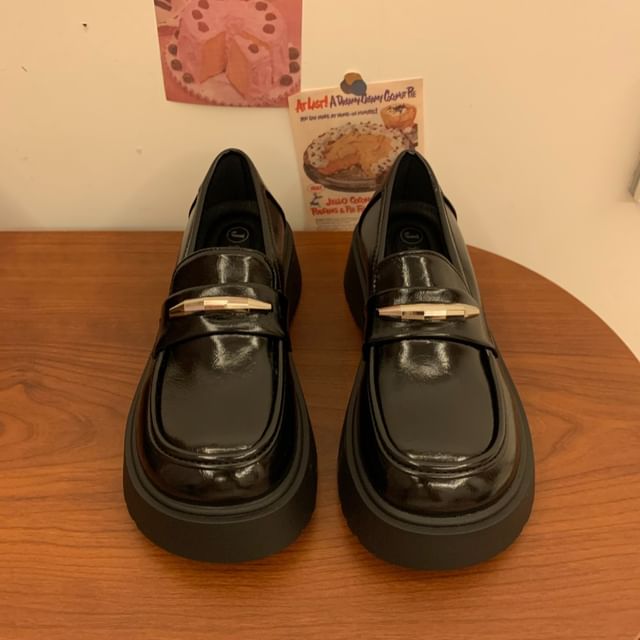 Queen Zoo-Faux Leather Platform Loafers