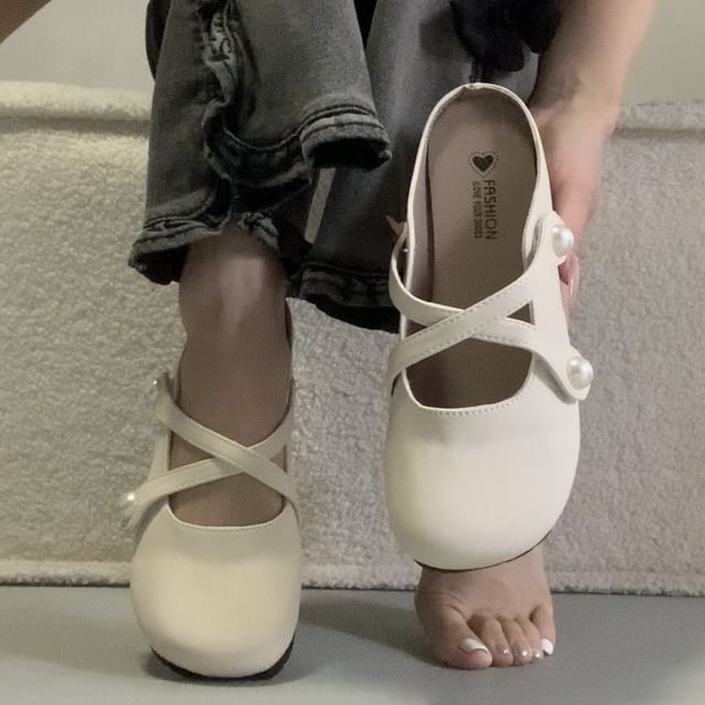 Queen Zoo-Plain Mary Jane Mules
