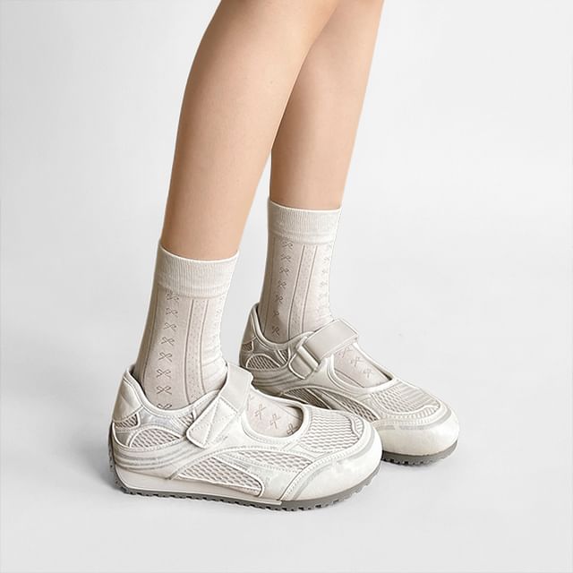 Queen Zoo-Platform Panel Mesh Mary Jane Sneakers