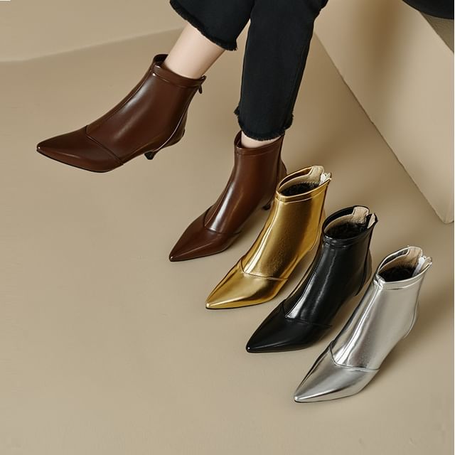 Queen Zoo-Pointed Toe Panel Kitten Heel Short Boots