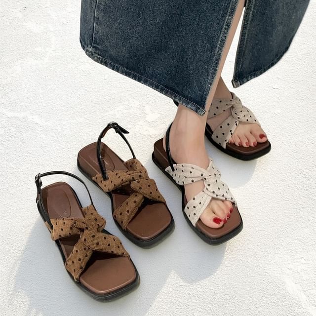Queen Zoo-Polka Dot Knot Slingback Sandals