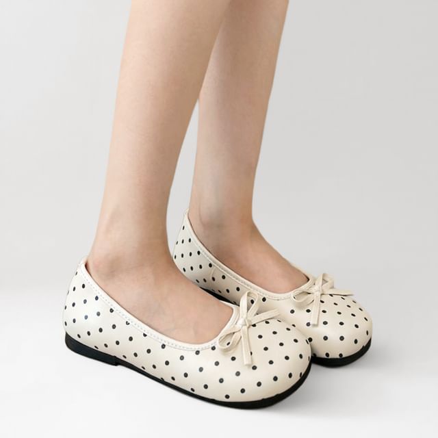 Queen Zoo-Polka Dot Round Toe Bow Flats