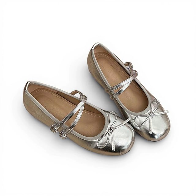 Queen Zoo-Ribbon Accent Mary Jane Flats