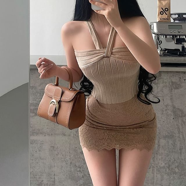 RainGirl-Halter Neck Plain Crop Knit Top