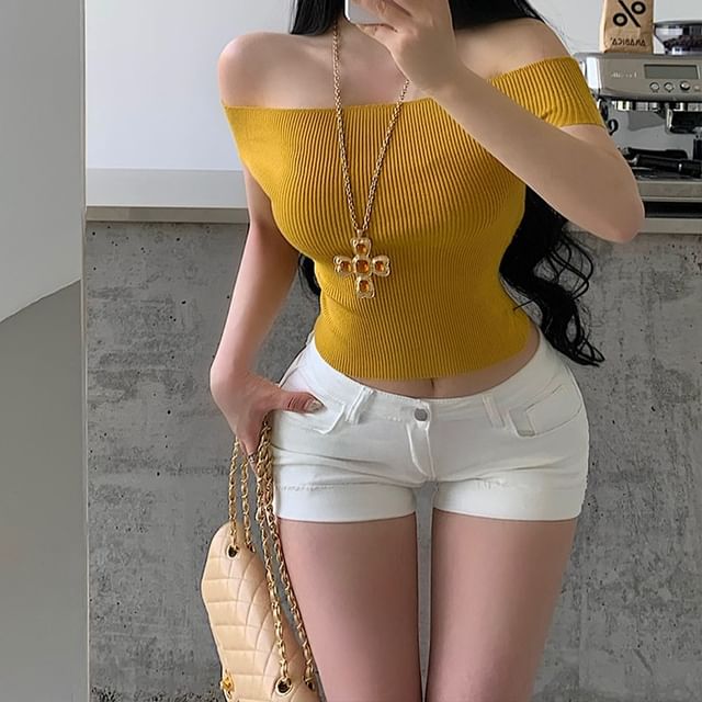 RainGirl-Low Rise Denim Hot Pants
