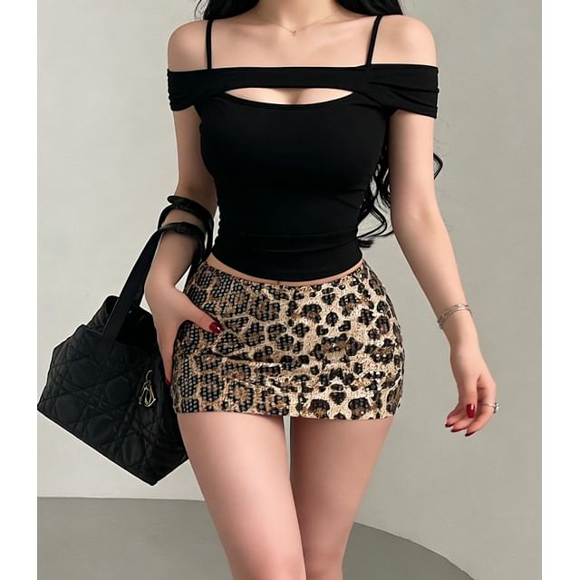 RainGirl-Mid Rise Leopard Print Sequin Mini Pencil Skirt