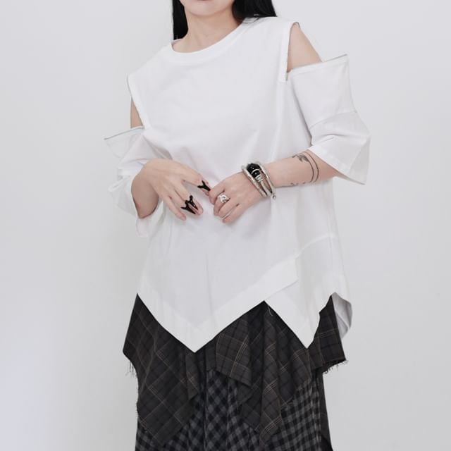 Ravenstem-Short-Sleeve Round Neck Cold-Shoulder Plain Asymmetrical Tee