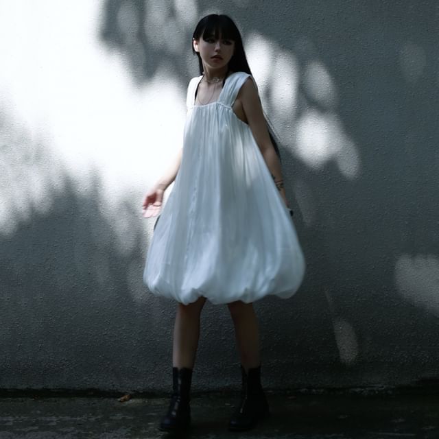 Ravenstem-Sleeveless Square Neck Plain Bubble Hem A-Line Dress