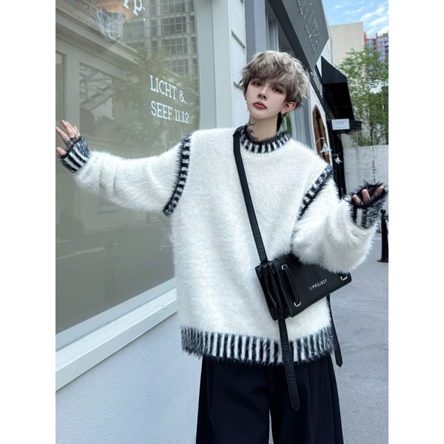 ravewider-Round Neck Contrast Trim Sweater