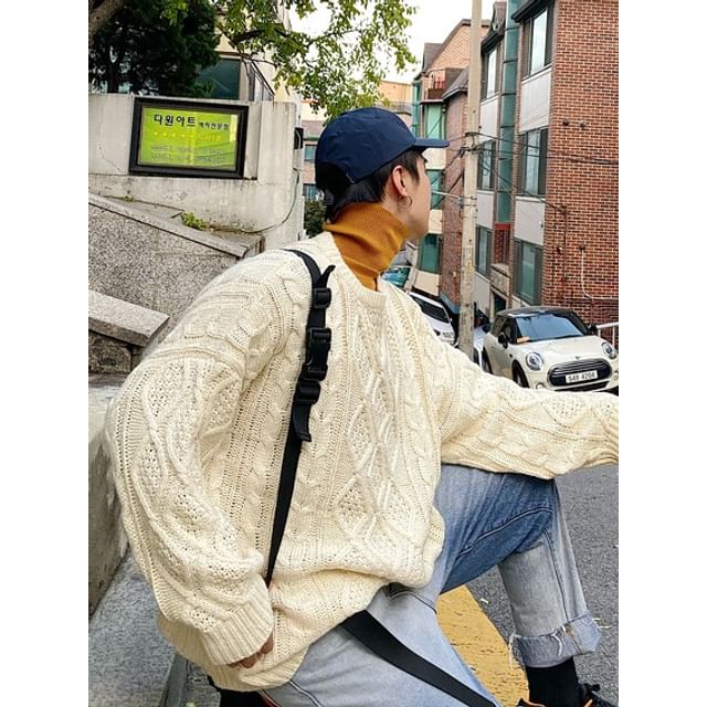 Real Boy-Round Neck Plain Cable Knit Sweater