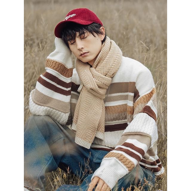 Really Point-Crew Neck Striped Oversized Sweater