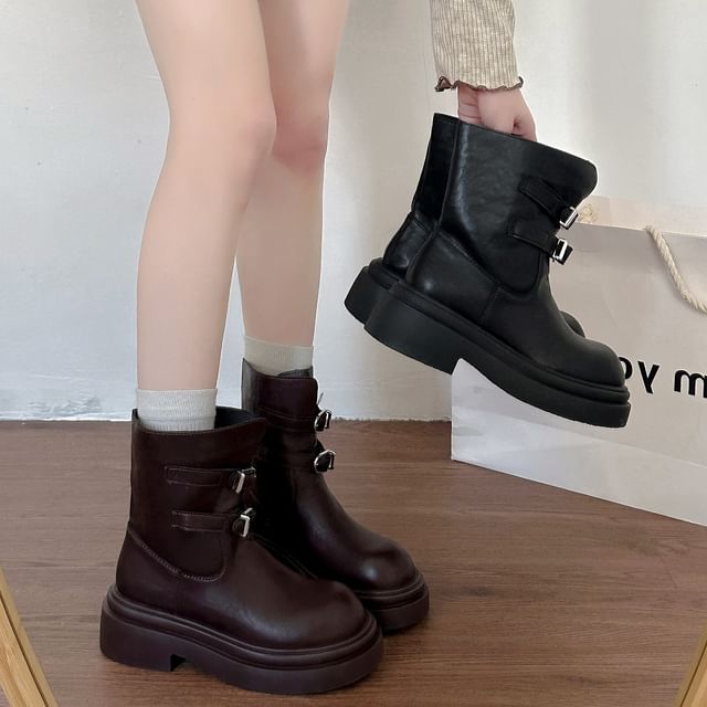 Red Wolf-Buckled Platform Chunky Heel Short Boots
