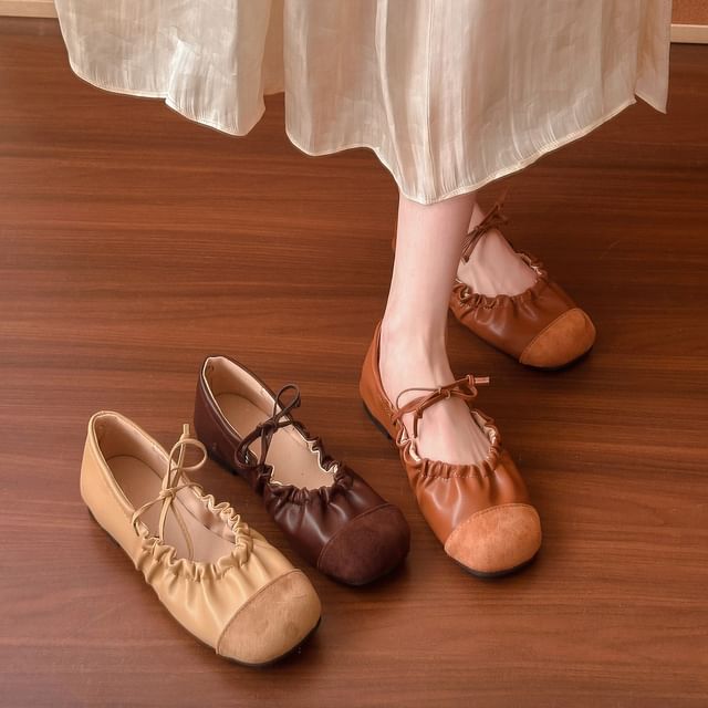 Red Wolf-Cap Toe Ruched Tie-Up Mary Jane Flats