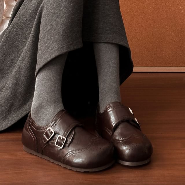 Red Wolf-Faux Leather Plain Brogue Buckled Loafers