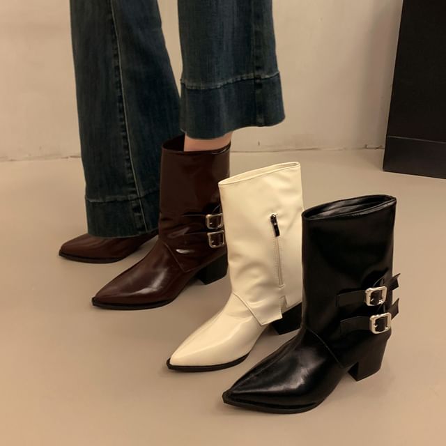 Red Wolf-Pointed Toe Buckled Chunky Heel Short Boots