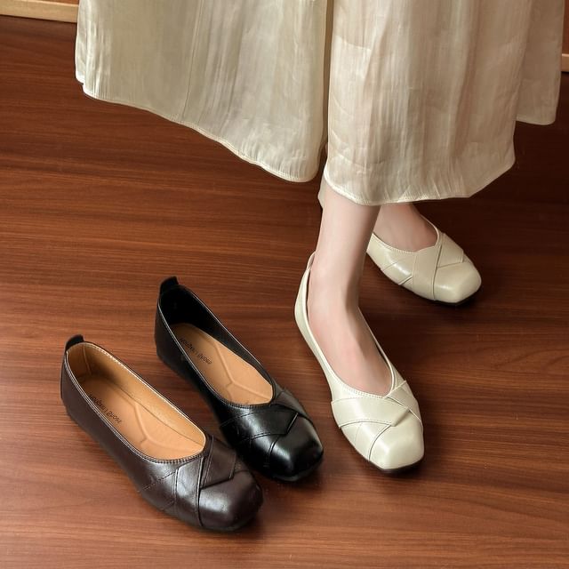 Red Wolf-Square Toe Plain Flats