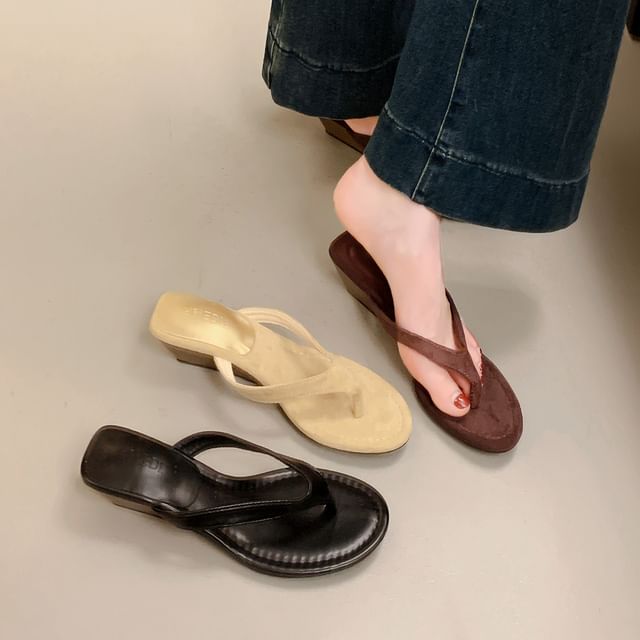Red Wolf-Wedge Heel Flip-Flops