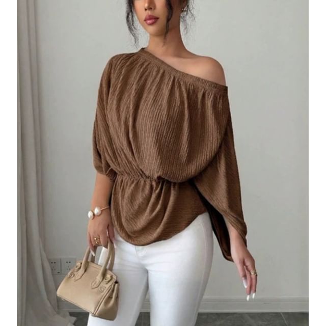 Rosesand-Batwing Sleeve Cold Shoulder Plain Peplum Top