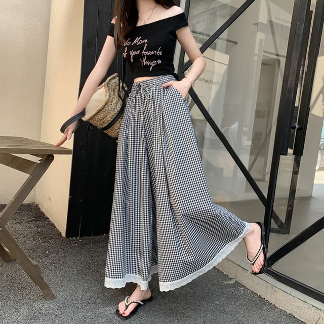 Rred - High Rise Plaid Lace Trim Cropped Wide Leg Pants | YesStyle