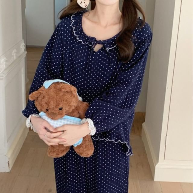 Sadelle-Dotted Pajama Set