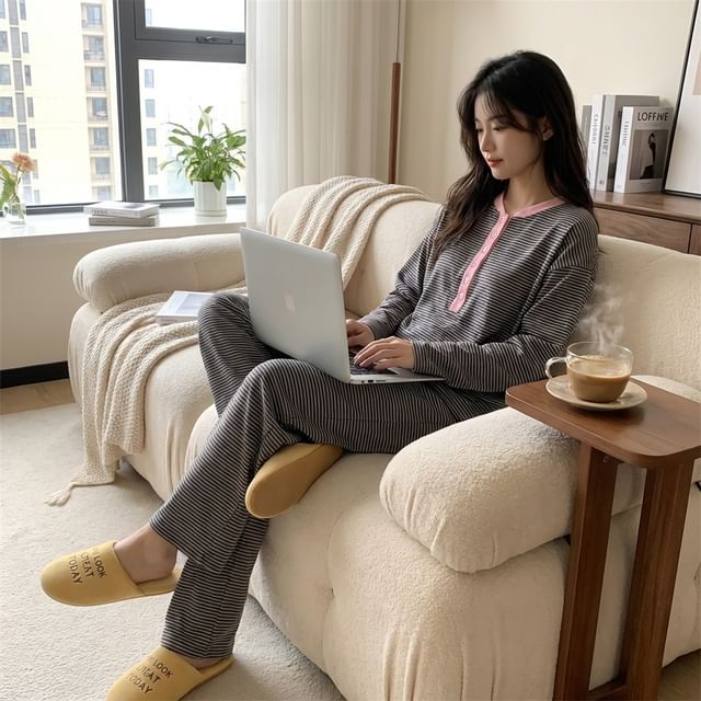 Sadelle-Striped Pajama Set