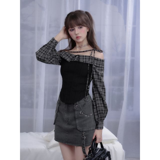 Sagidolls-Cold-Shoulder Long-Sleeve Plaid Panel Fishbone Top