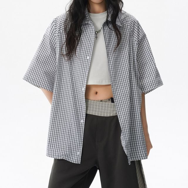 Samso-Short-Sleeve Collared Plaid Oversized Shirt