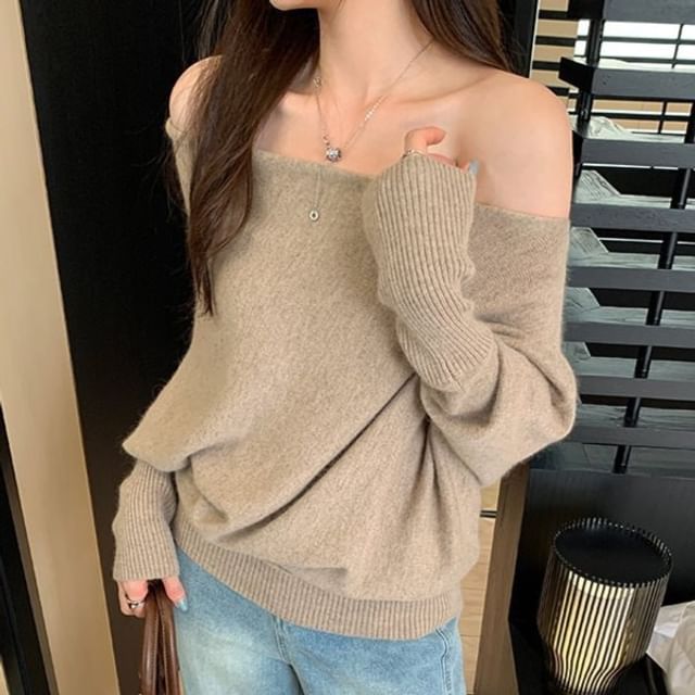 satierra-Boat Neck Plain Sweater